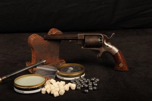 Revolver Allen Wheelock Navy - Licensfritt.se
